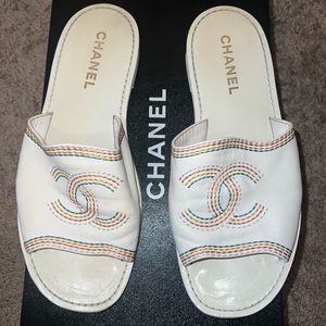 Chanel white slides size 40 !